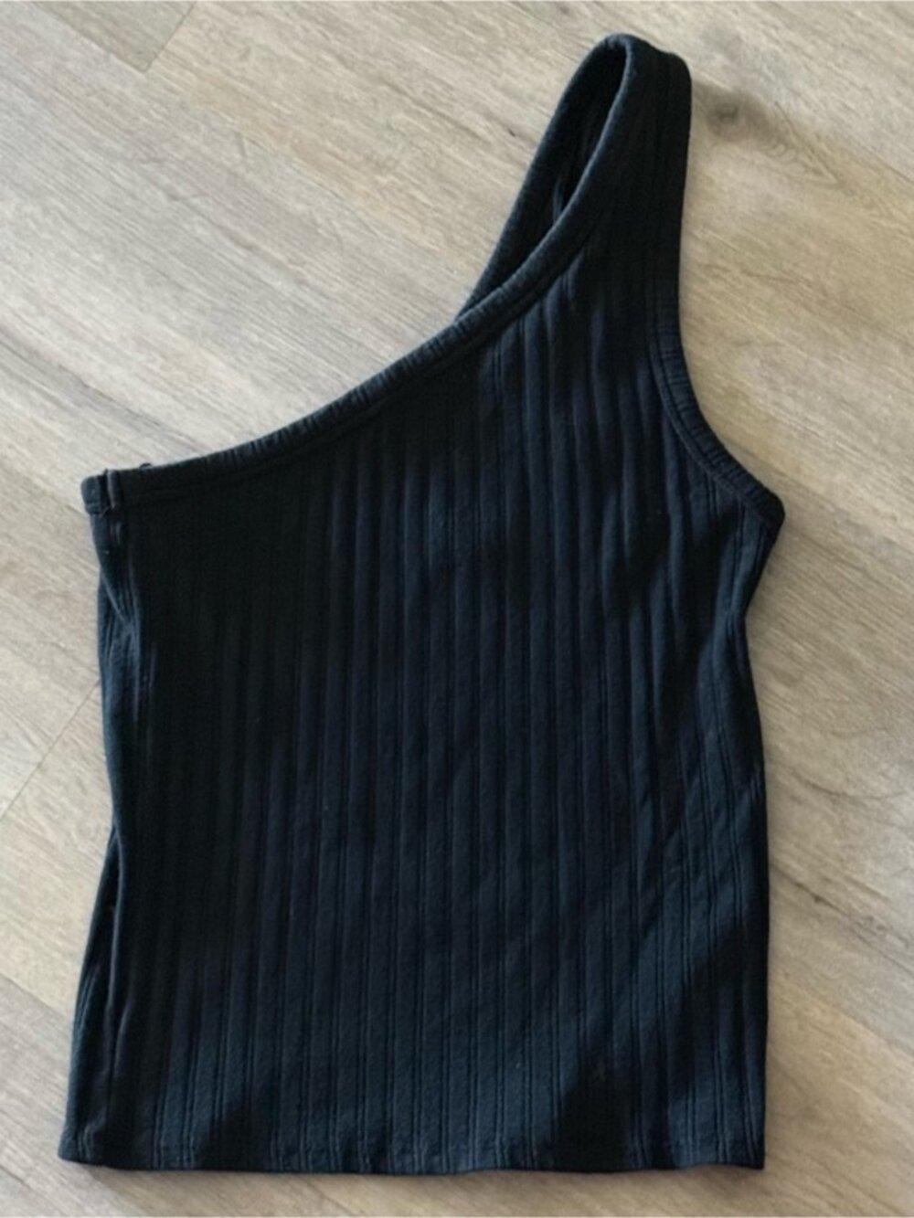 Black One-Shoulder Ribbed Tank Top